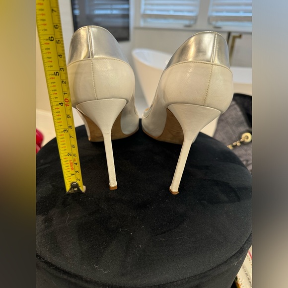 Manolo Blahnik pumps
